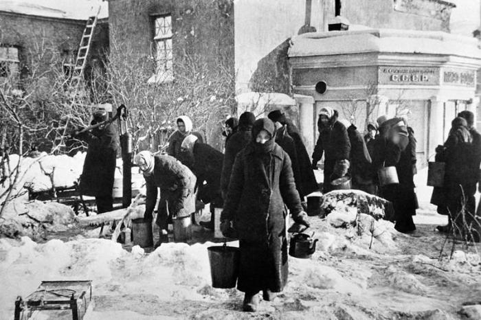 900 дней ада и испытаний голодом: как выживали и чем питались ленинградцы 900 дней ада и испытаний голодом: как выживали и чем питались ленинградцы