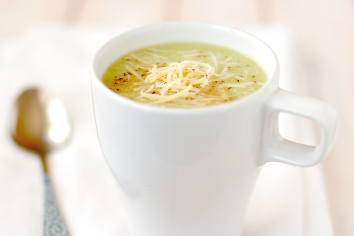 Картофельный крем-суп с брокколи и сыром