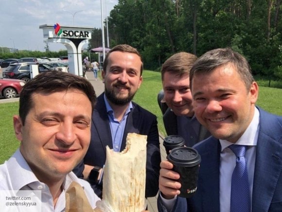 Партия Зеленского «Слуга народа» обнародовала программу перед парламентскими выборами Партия Зеленского «Слуга народа» обнародовала программу перед парламентскими выборами