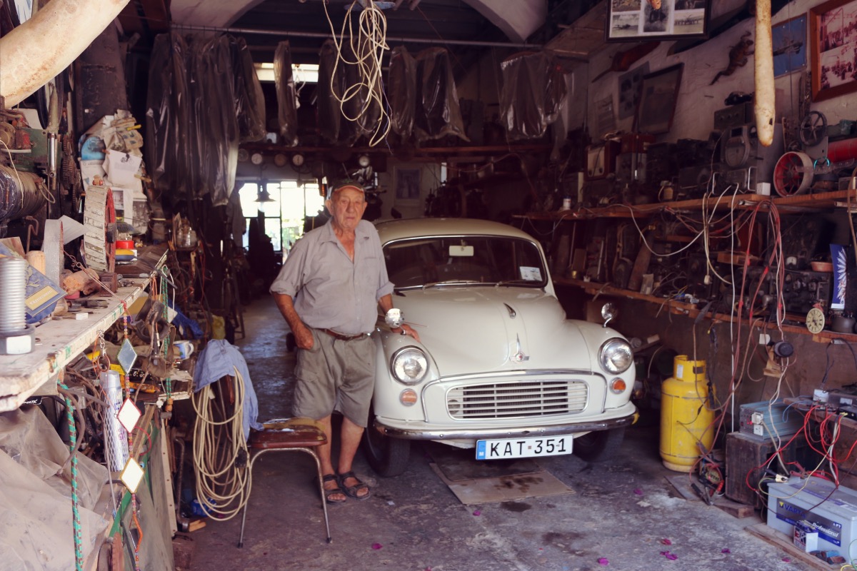 Старинная мастерская Кармело Хили на Мальте Мальта, мастерская, олдтаймер, старинный автомобили