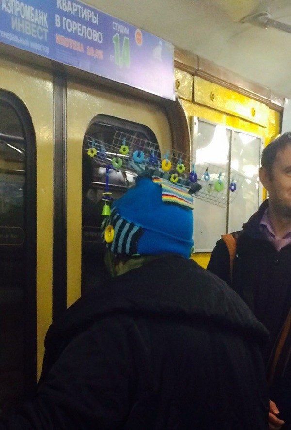 Безумная мода от странных пассажиров метро. С ним не соскучишься!!! Безумная мода от странных пассажиров метро. С ним не соскучишься!!!