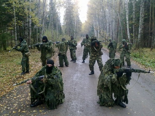 Спецнвзовец увидел как пьяные гопники издеваются над инвалидом