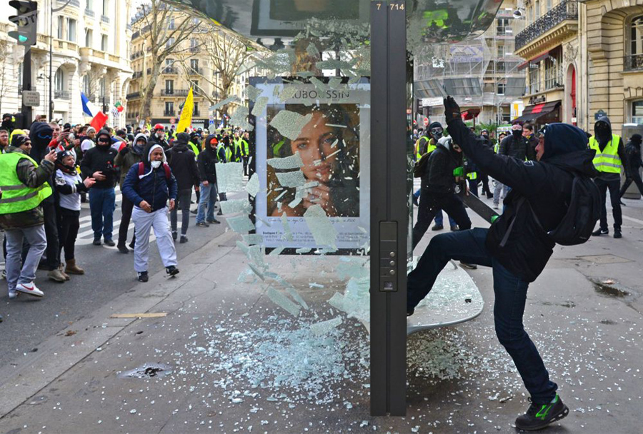 Yellow Coats Break Yellow Coats Break
