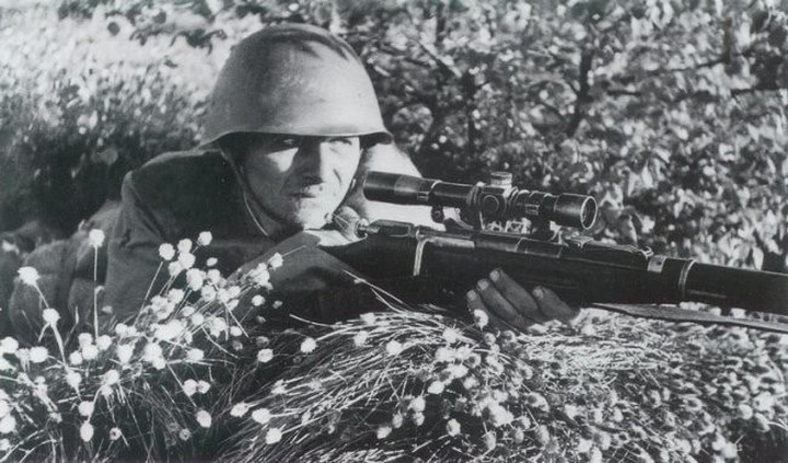 Вопреки законам войны. Почему снайпер Ткачёв в 1943 не ликвидировал немца? война, история, факты