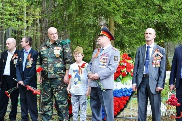 79 погибших бойцов в собственности. Это вам не гелек убогий купить 79 погибших бойцов в собственности. Это вам не гелек убогий купить беспредел администрации, мемориал, памяти воинов