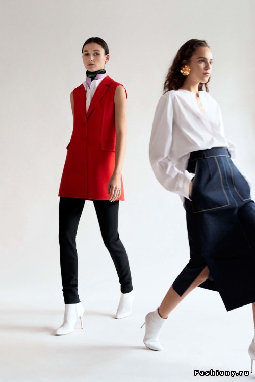 Элегантность и женственность в коллекции Carolina Herrera pre-fall 2018 Элегантность и женственность в коллекции Carolina Herrera pre-fall 2018