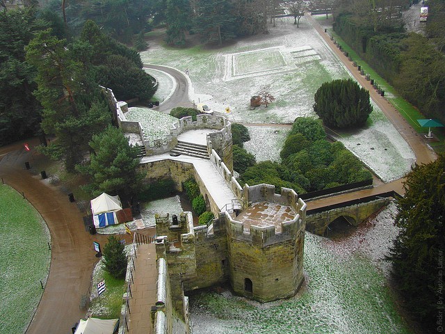   (Warwick Castle)