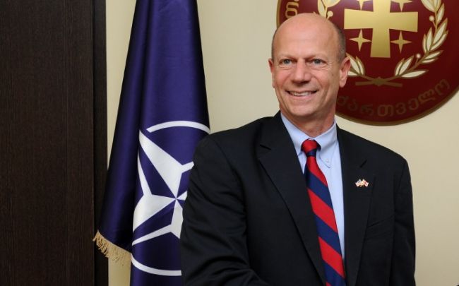 Военные вирусологи США неоднократно посещали лаборатории в Армении — список