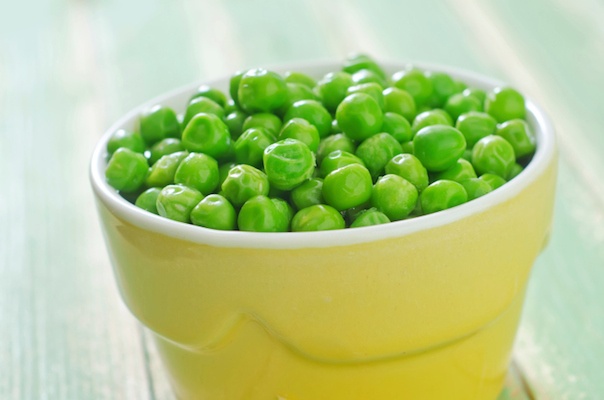 вегетарианские белковые продукты - зеленый горошек