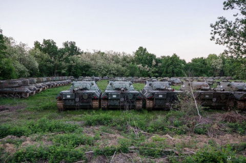 Массивное кладбище танков гд&hellip;