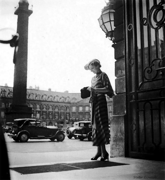Женская мода 1920-х: винтажные фотографии, раскрывающие неповторимый уличный стиль прошлого Женская мода 1920-х: винтажные фотографии, раскрывающие неповторимый уличный стиль прошлого