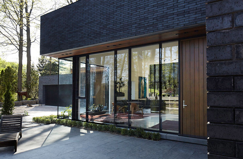 в цветах: Светло-серый, Серый, Синий, Темно-коричневый, Черный. в .