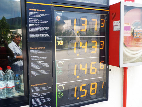 1,5 Евро за литр? «Роснефть» предупредила о росте цен на топливо из-за налогового маневра