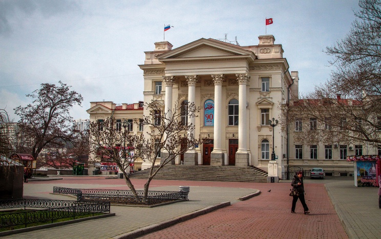 ID: 10632299 Дата съемки: 01.04.2015 Описание: Россия. Севастополь. Здание Института физических методов лечения имени И.М. Сеченова. Алексей Павлишак/ТАСС