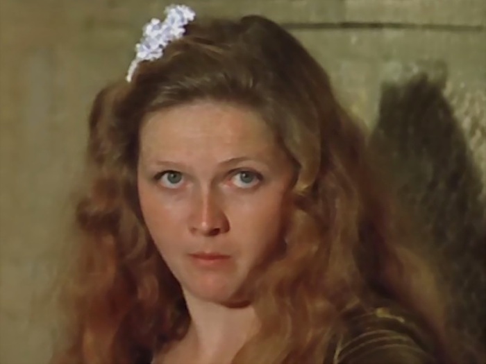Наталья Гундарева в фильме *Труффальдино из Бергамо*, 1976 | Фото: kino-teatr.ru Наталья Гундарева в фильме *Труффальдино из Бергамо*, 1976 | Фото: kino-teatr.ru