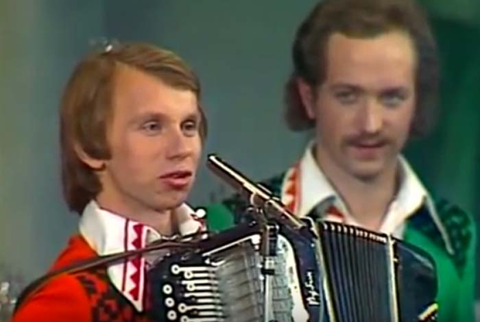 Творческому союзу Пахмутова – Добронравов – 62 года! / История создания трех известных песен Творческому союзу Пахмутова – Добронравов – 62 года! / История создания трех известных песен