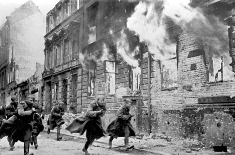 Мультатули Петр: В тот день когда взяли Берлин и фотографии Берлина 1945 Мультатули Петр: В тот день когда взяли Берлин и фотографии Берлина 1945