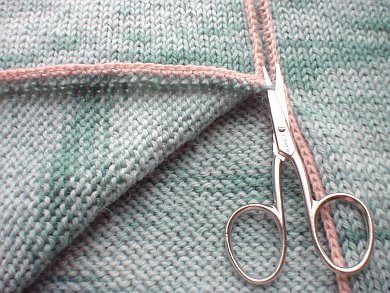 Как разрезать связаную вещь (Diy) Как разрезать связаную вещь (Diy)