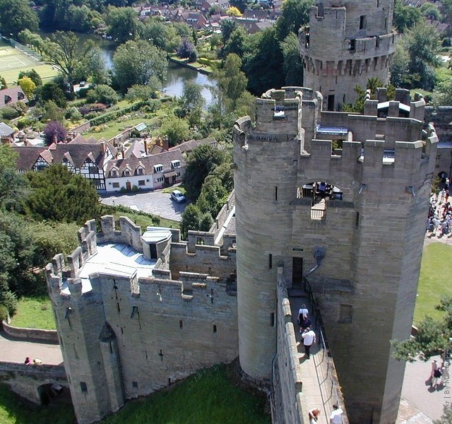   (Warwick Castle)