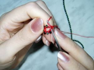 лариат из бисера жгут9