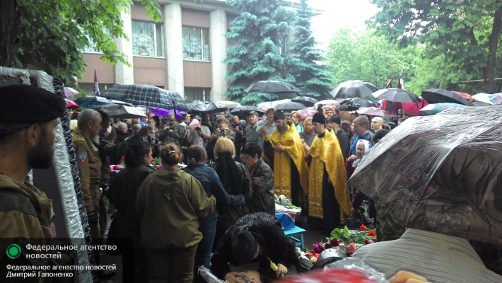 Похороны Алексея Мозгового в Алчевске (ЛНР), 27.05.15