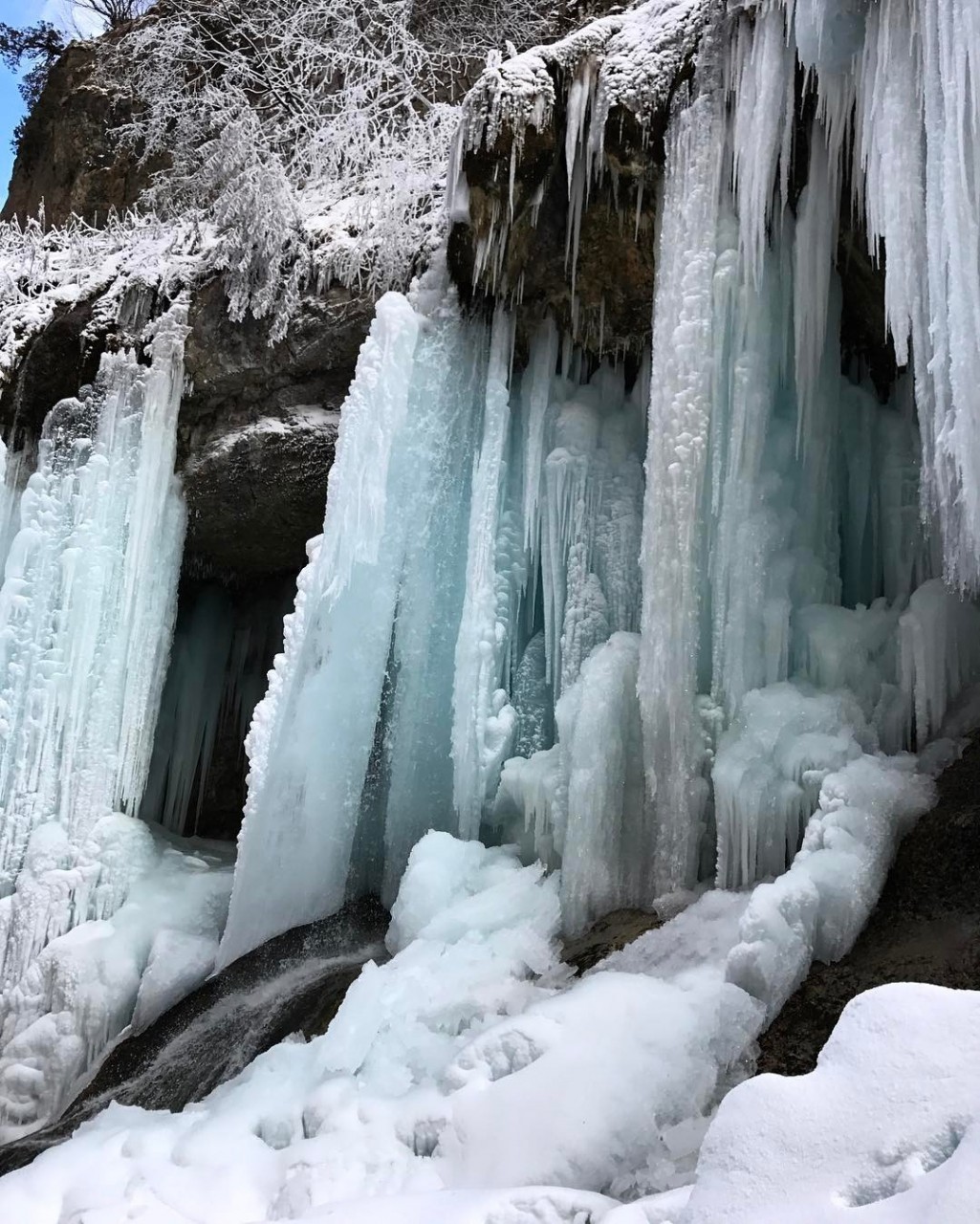 Лучше гор могут быть только... замёрзшие водопады водопады, водопады России, водопады зимой, замёрзшие водопады, красивые водопады, природа России