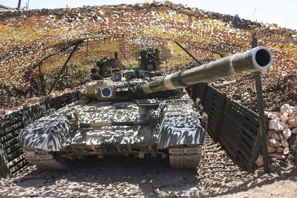 «Убегали все, но тут появился танк РФ»: Иностранцы о подвиге танкистов в Сирии «Убегали все, но тут появился танк РФ»: Иностранцы о подвиге танкистов в Сирии