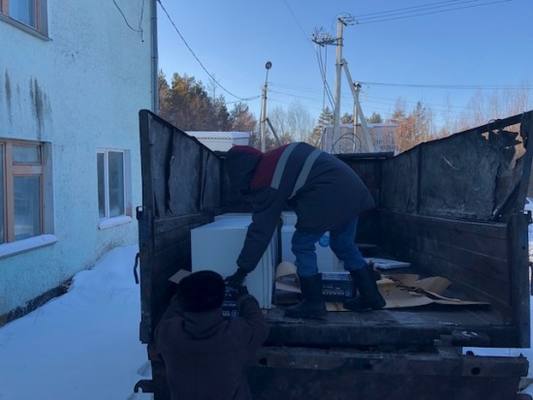 Микроволновки и холодильники из тындинской мэрии перевезли в больницу