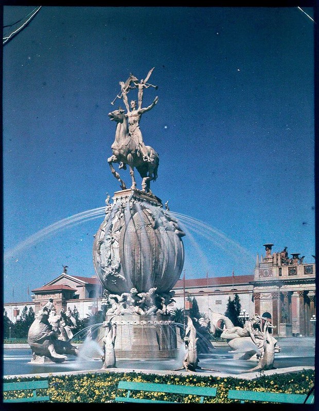1915 Panama-Pacific-Exposition Fountain of Energy.jpg