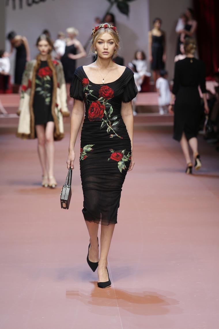 Dolce & Gabbana Осень-Зима 2015-2016. Нет слов, это просто надо видеть... Dolce & Gabbana Осень-Зима 2015-2016. Нет слов, это просто надо видеть...