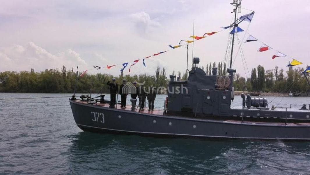 Военно-морской парад в Киргизии киргизия, парад Победы.