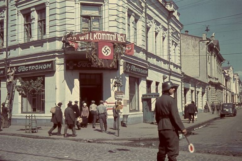 Как жили советские граждане на оккупированных территориях война, немцы, фашисты
