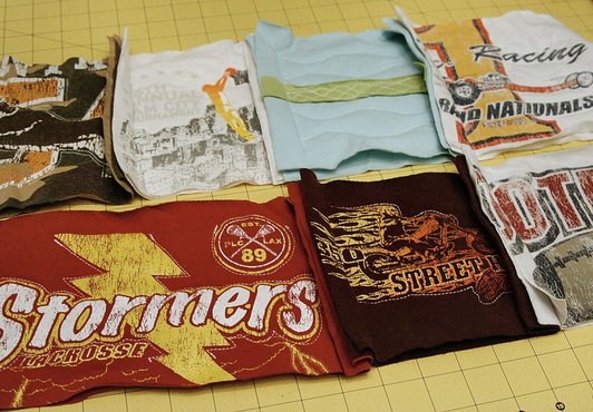 Tshirt-Rag-Quilt-Pillow-5_product_main (532x370, 83Kb)