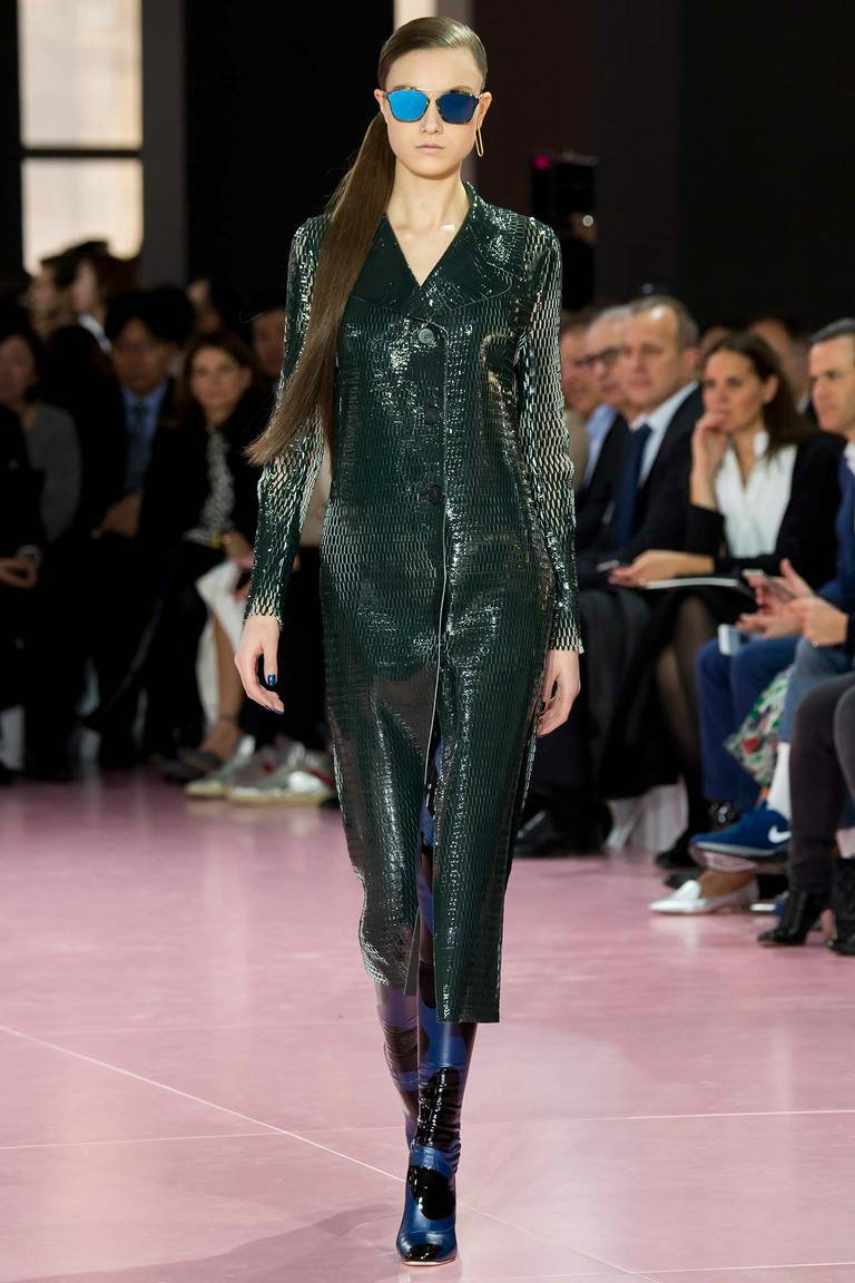 CHRISTIAN DIOR ОСЕНЬ-ЗИМА 2015/2016 CHRISTIAN DIOR ОСЕНЬ-ЗИМА 2015/2016