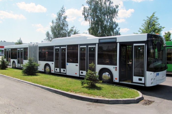Этот современный автобус - продукция Минского автомобильного завода. Этот современный автобус - продукция Минского автомобильного завода.
