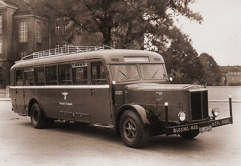 Автобус, продемонстрированный на Восточно-Прусской выставке в Кёнигсберге в 1936 году: Кёнигсберг, калинград, ретро фото