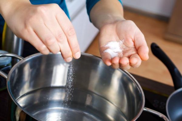5 непростительных ошибок, которые мы регулярно совершаем на кухне