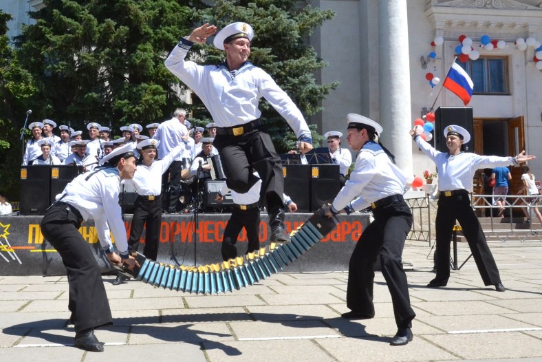 Севастопольцы, не проспите воскресенье! (фото, афиша)