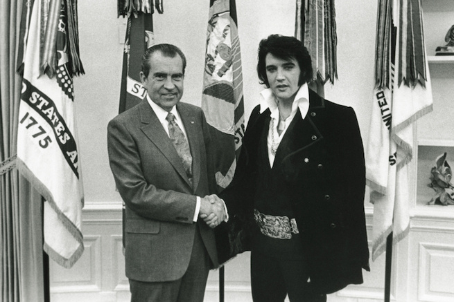 Встреча Элвиса Пресли и Ричарда Никсона. Белый дом, 21 декабря 1970 год.jpg