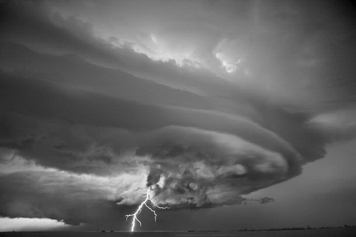 Шторм в фотографиях Mitch Dobrowner