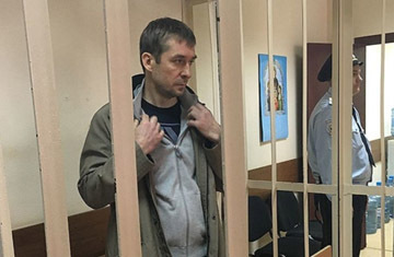 Ключи от комнаты с деньгами Захарченко были у двух человек, внимание вопрос: у кого сейчас эти миллионы? Ключи от комнаты с деньгами Захарченко были у двух человек, внимание вопрос: у кого сейчас эти миллионы?