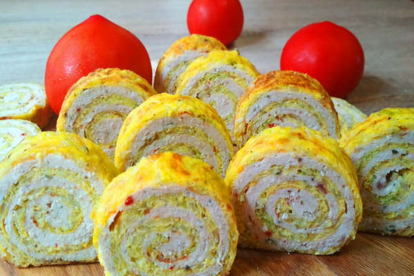 Рулет с мясом и капустой