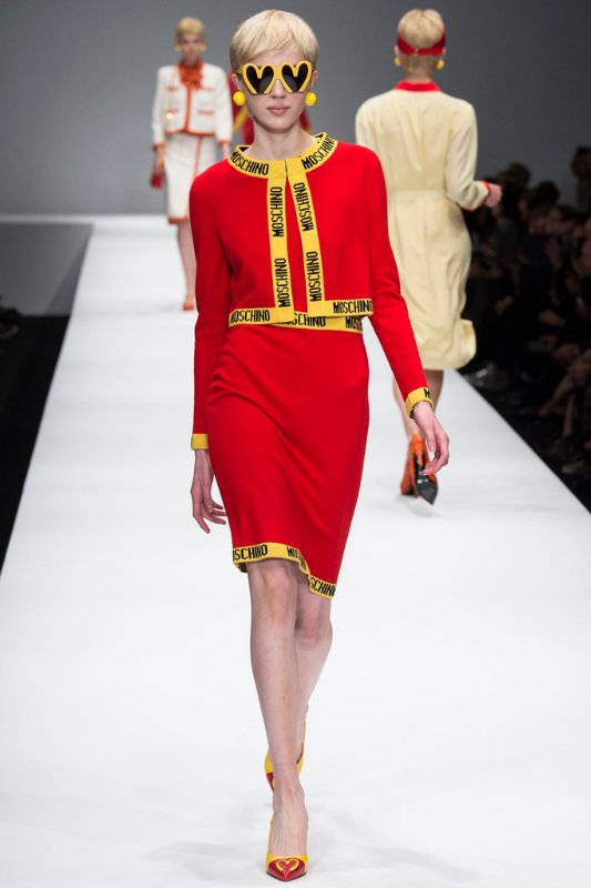 Неделя моды в Нью Йорке: Moschino осень-зима 2014/2015 Неделя моды в Нью Йорке: Moschino осень-зима 2014/2015