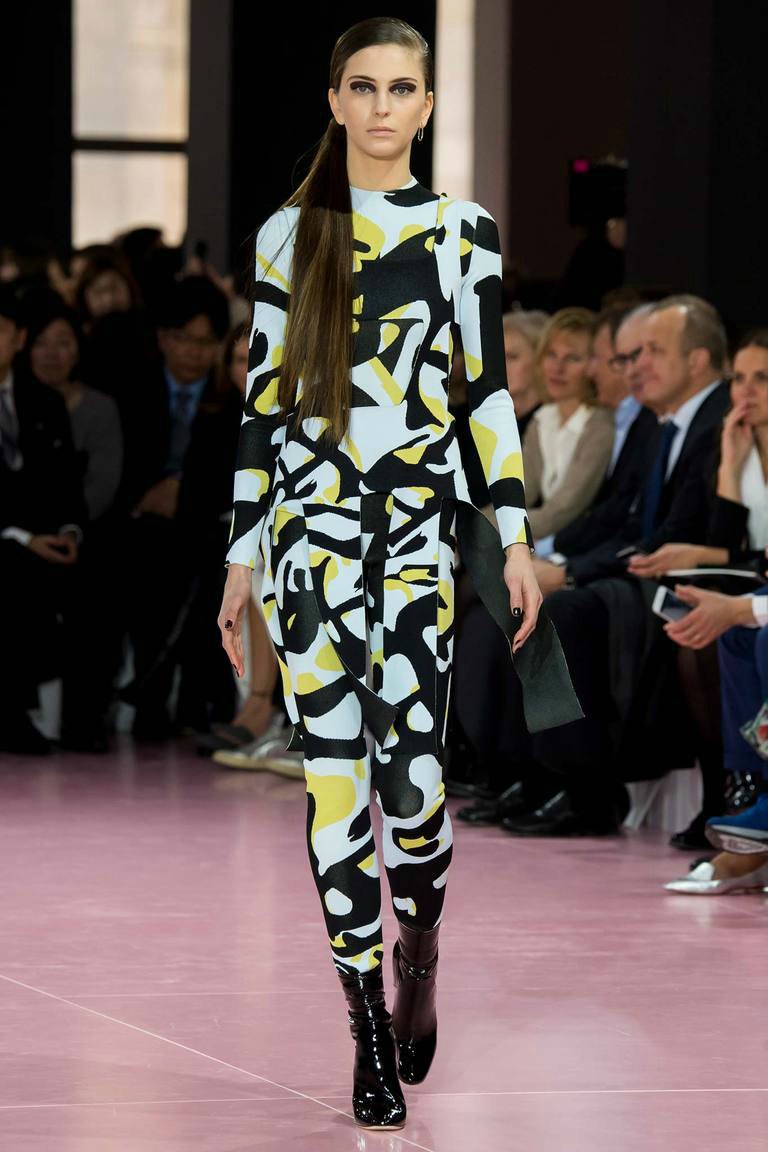 CHRISTIAN DIOR ОСЕНЬ-ЗИМА 2015/2016 CHRISTIAN DIOR ОСЕНЬ-ЗИМА 2015/2016