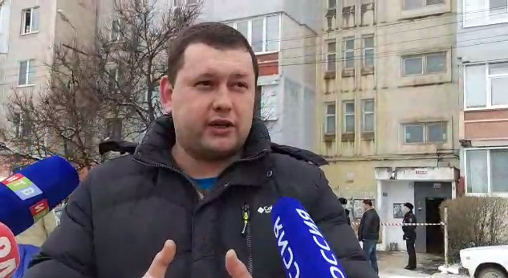 Супруга позвонила мне из лифта. Кричит в трубку, что нашего малыша в живых нет! Слезы, истерика... Супруга позвонила мне из лифта. Кричит в трубку, что нашего малыша в живых нет! Слезы, истерика...