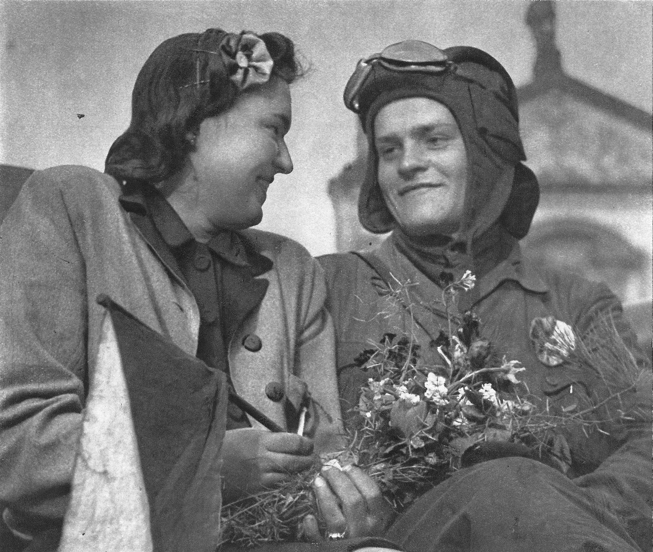 Зверства советских солдат в Чехословакии. 75 фото. Очень рекомендовано к прочтению!