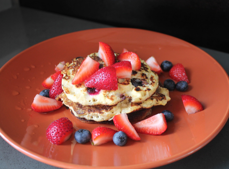 Gluten, Dairy and Sugar Free Blueberry Pancakes 4