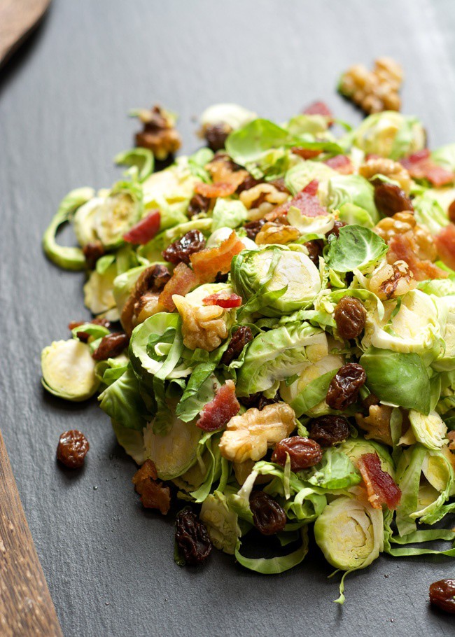 Салат из брюссельской капусты и бекона еда, кулинария, легкая еда, салаты