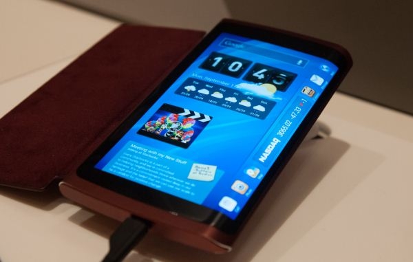 В Samsung начато пробное производство «трёхсторонних» AMOLED-дисплеев В Samsung начато пробное производство «трёхсторонних» AMOLED-дисплеев