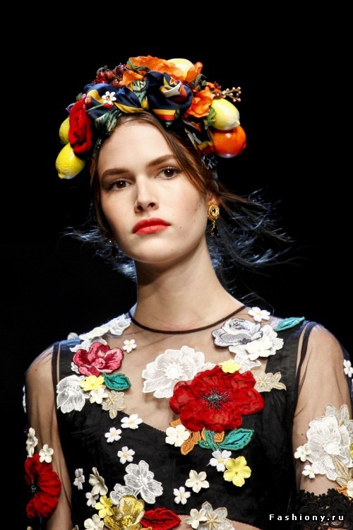 Dolce & Gabbana Весна-Лето 2016 - красота в деталях Dolce & Gabbana Весна-Лето 2016 - красота в деталях